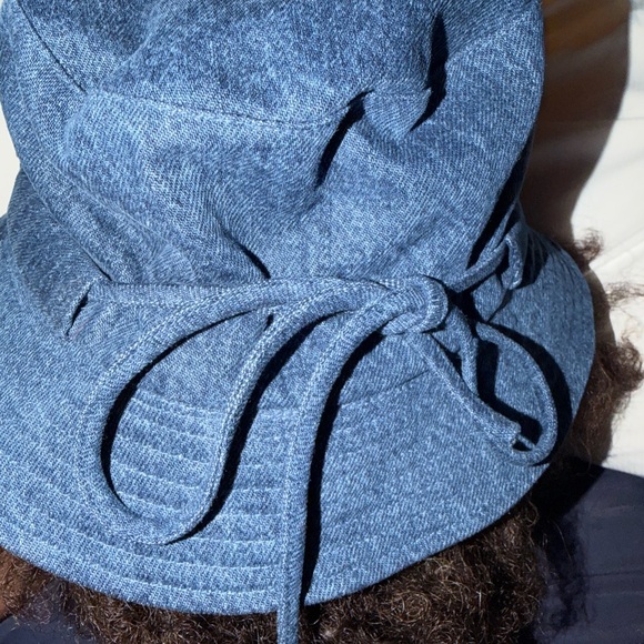 Jacquemus
Panama - Picture 2 of 5